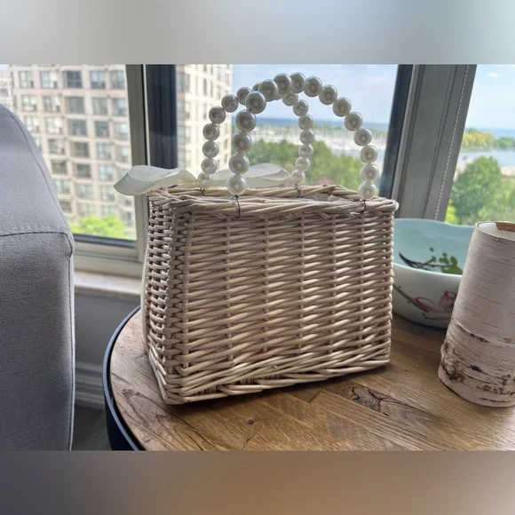 straw/wicker pearl bag with bow - Picture 6 of 10